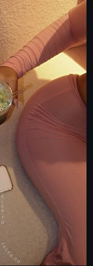 valonaash Nude Leaked Photo #118