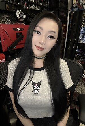 Vampybitme Linda Le