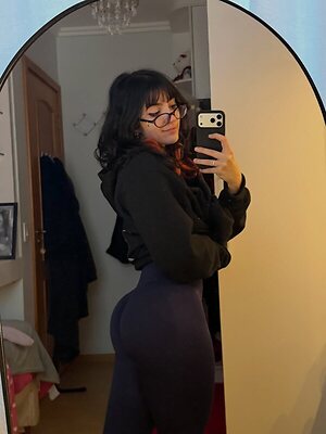 Vaneeeer_ leaked photo #3