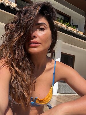 Vanessa Giácomo leaked photo #4