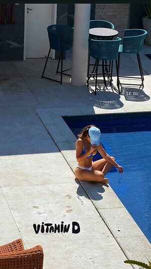 Vanessa Giácomo leaked photo #6