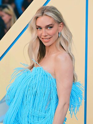 Vanessa Kirby leaked photo #28