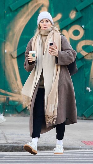 Vanessa Kirby leaked photo #112