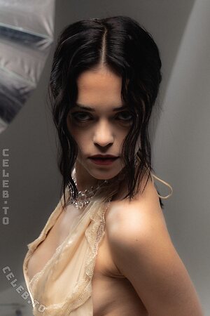 Vanessa Kunz Nude Leaked Photo #6