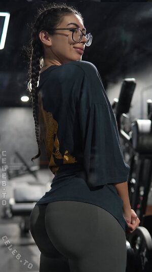 Vanessa Legrow Nude Leaked Photo #9