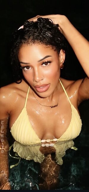 Vanessa Nwattu Nude Leaked Photo #6