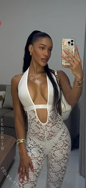 Vanessa Nwattu Nude Leaked Photo #7