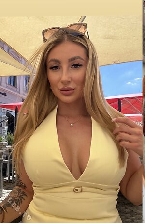 Vanessa_Coemla