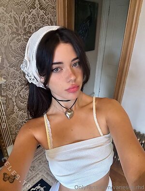 Vanessa.rhd Nude Leaked Photo #25