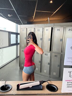 Vanessa.rhd Nude Leaked Photo #811