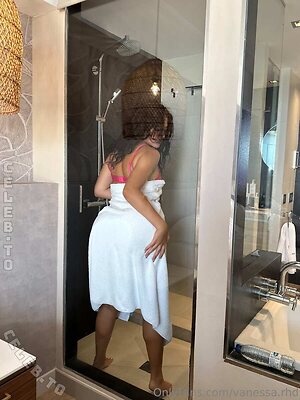 Vanessa.rhd Nude Leaked Photo #937