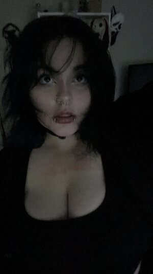 vcnllasky leaked photo #12