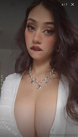 VDarquise More Nude Photos