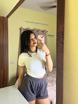 Vedashri S Nude Leaked Photo #17