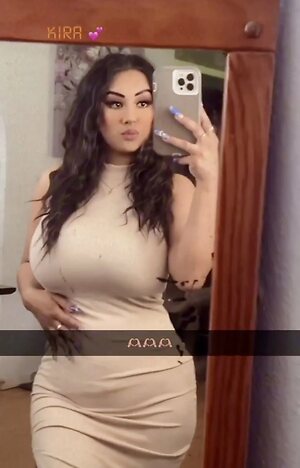 velizkira89 Nude Leaked Photo #4