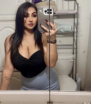 velizkira89 Nude Leaked Photo #11