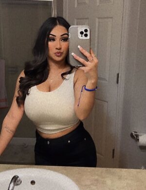 velizkira89 Nude Leaked Photo #20