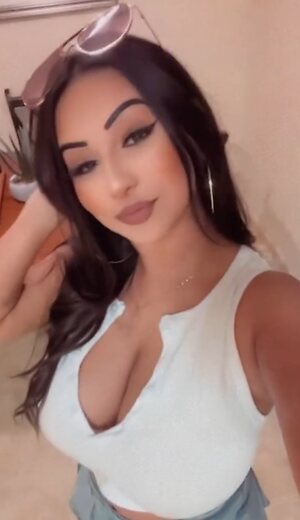 velizkira89 Nude Leaked Photo #37