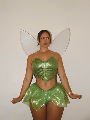 Venezia Cruz Nude Leaked Photo #4