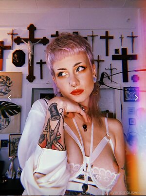 venomousvelvet leaked photo #2