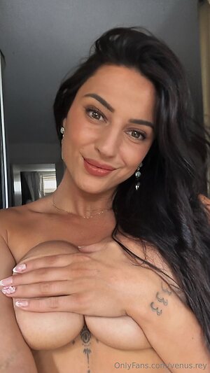 Venus Rey leaked photo #12