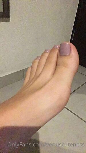 Venuscuteness leaked photo #55