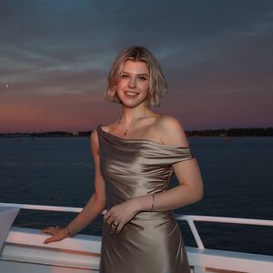 Vera Brandt leaked photo #18