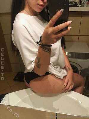 Veronika Mescudi Nude Leaked Photo #35