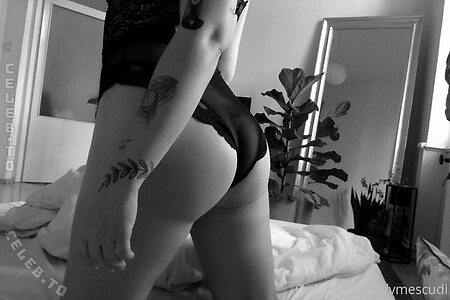 Veronika Mescudi Nude Leaked Photo #372