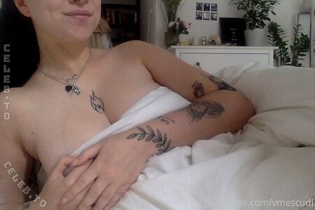 Veronika Mescudi Nude Leaked Photo #381