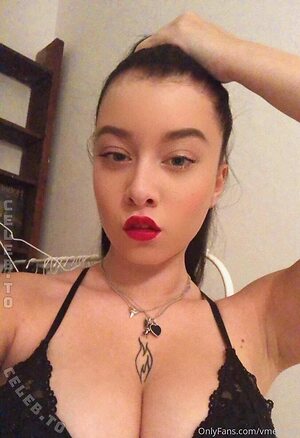 Veronika Mescudi Nude Leaked Photo #470