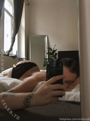 Veronika Mescudi Nude Leaked Photo #476