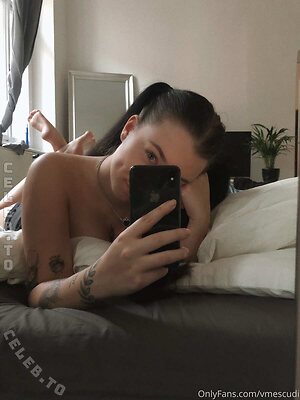 Veronika Mescudi Nude Leaked Photo #478