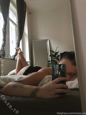 Veronika Mescudi Nude Leaked Photo #479