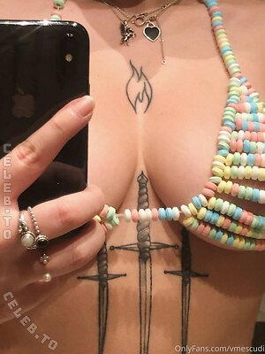 Veronika Mescudi photo
