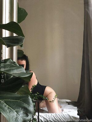 Veronika Mescudi Nude Leaked Photo #537