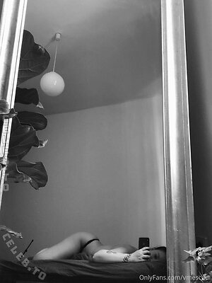 Veronika Mescudi Nude Leaked Photo #548