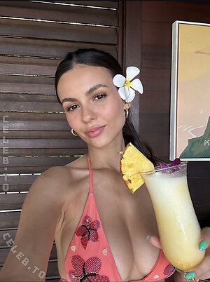 Victoria Justice photo