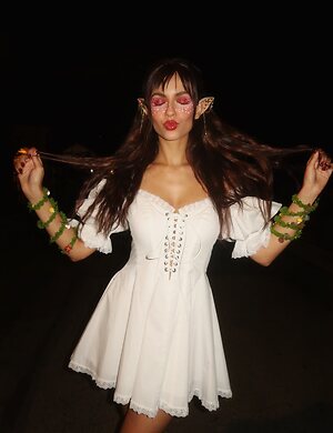 Victoria Justice leaked photo #274