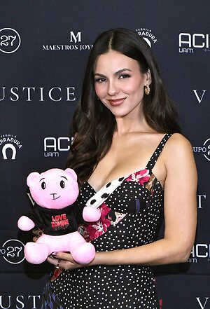 Victoria Justice leaked photo #415