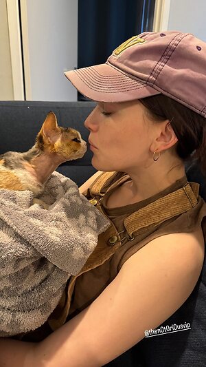 Victoria Pedretti leaked photo #15