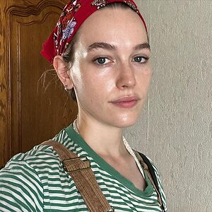 Victoria Pedretti leaked photo #104