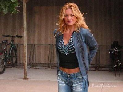 Victoria Pratt leaked photo #12