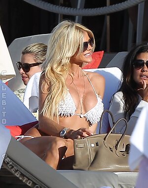 Victoria Silvstedt leaked photo #31