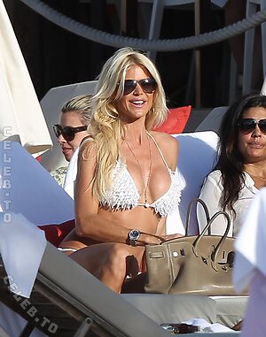 Victoria Silvstedt leaked photo #32