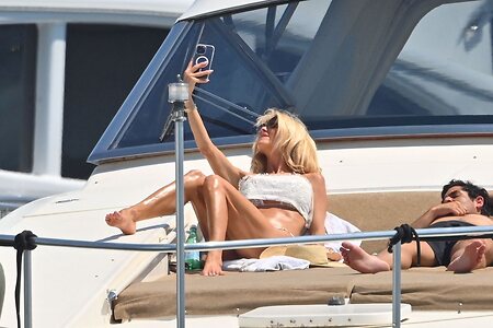 Victoria Silvstedt leaked photo #193