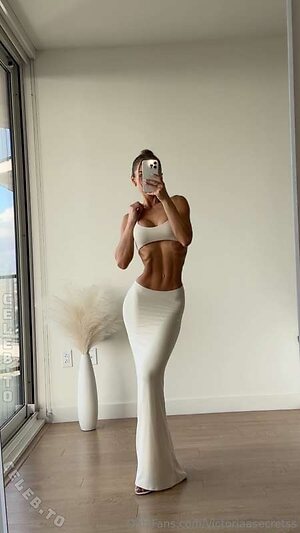 victoriaasecretss photo