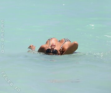 Vida Guerra Nude Leaked Photo #39