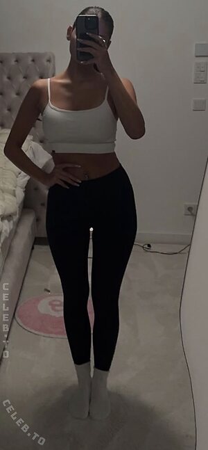 Videozeugs Nude Leaked Photo #18