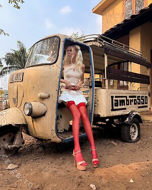 Vikneska Nude Leaked Photo #20